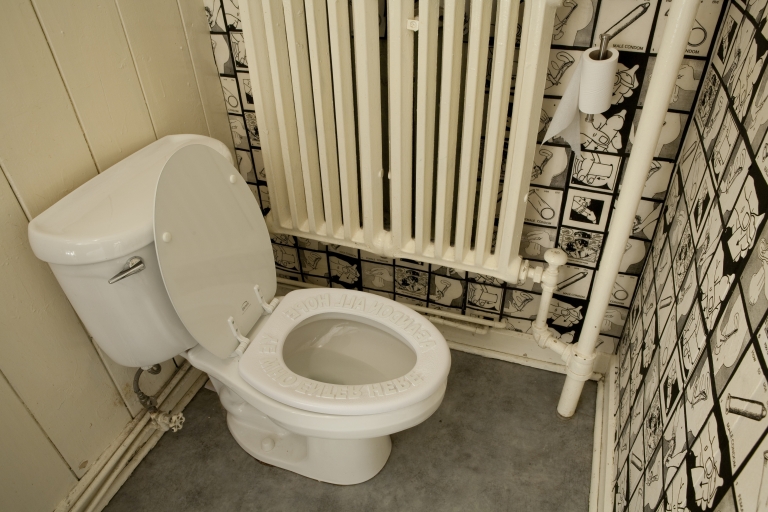 Avery bathroom